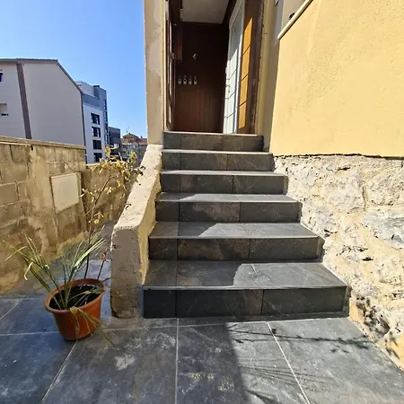 Olas Y Llamas Ciudad, Mar Y Naturaleza *