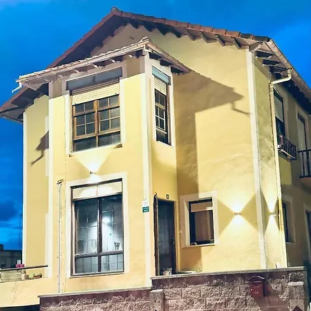 Olas Y Llamas Ciudad, Mar Y Naturaleza *