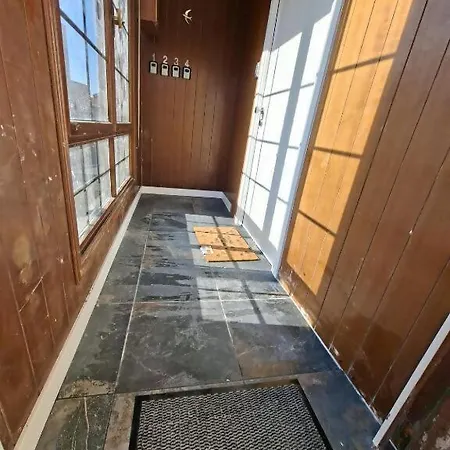 Olas Y Llamas Ciudad, Mar Y Naturaleza *