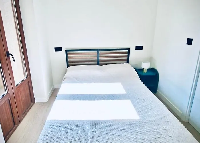 Olas Y Llamas. Ciudad, Mar Y Naturaleza. Country house