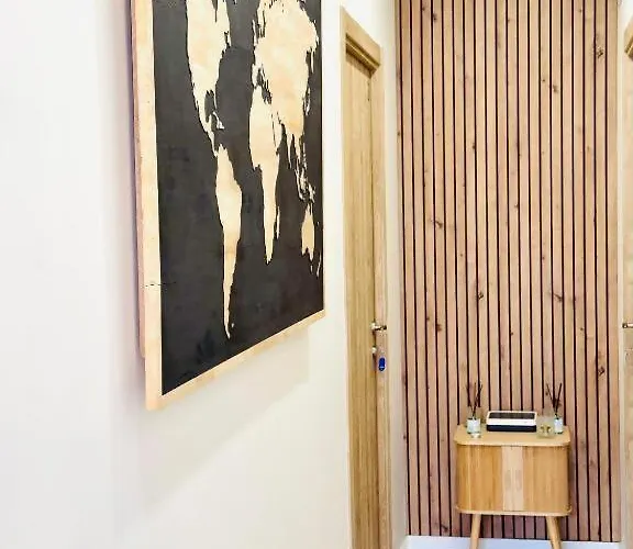 Olas Y Llamas. Ciudad, Mar Y Naturaleza. Country house