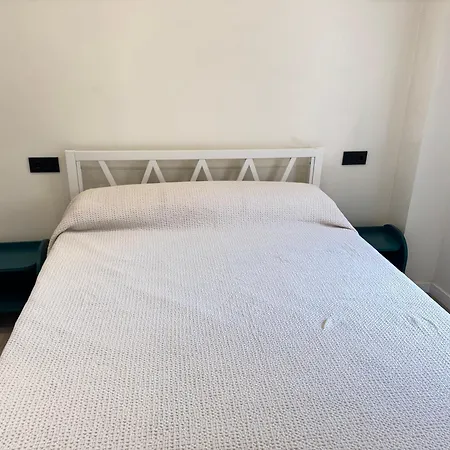 Olas Y Llamas Ciudad, Mar Y Naturaleza